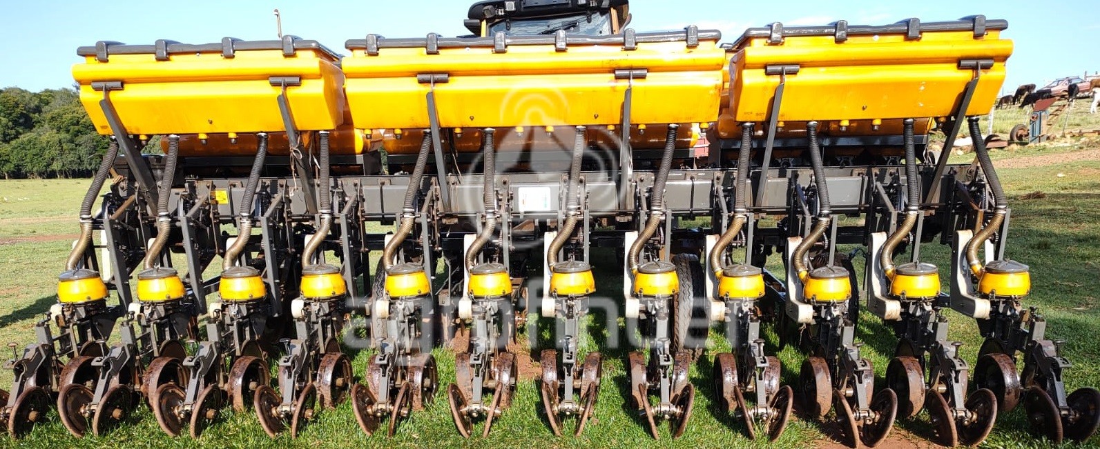 Plantadeira de Verão Valtra   BP 1307 M ano 2014