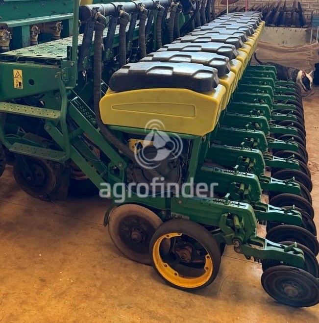 Plantadeira de Verão John Deere 1111 ano 2012