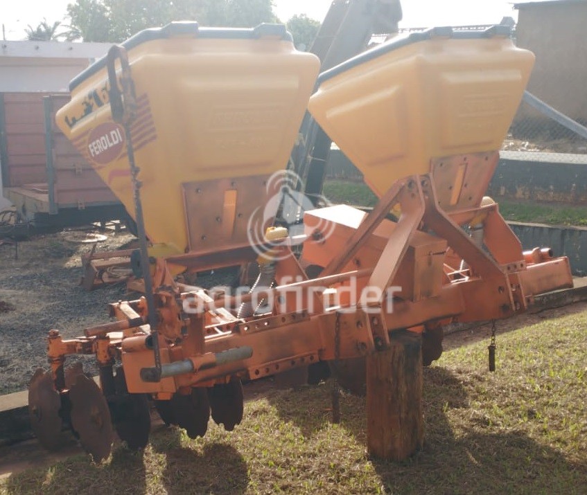 Cultivador de cana  Feroldi FSF 600 Ano 2005