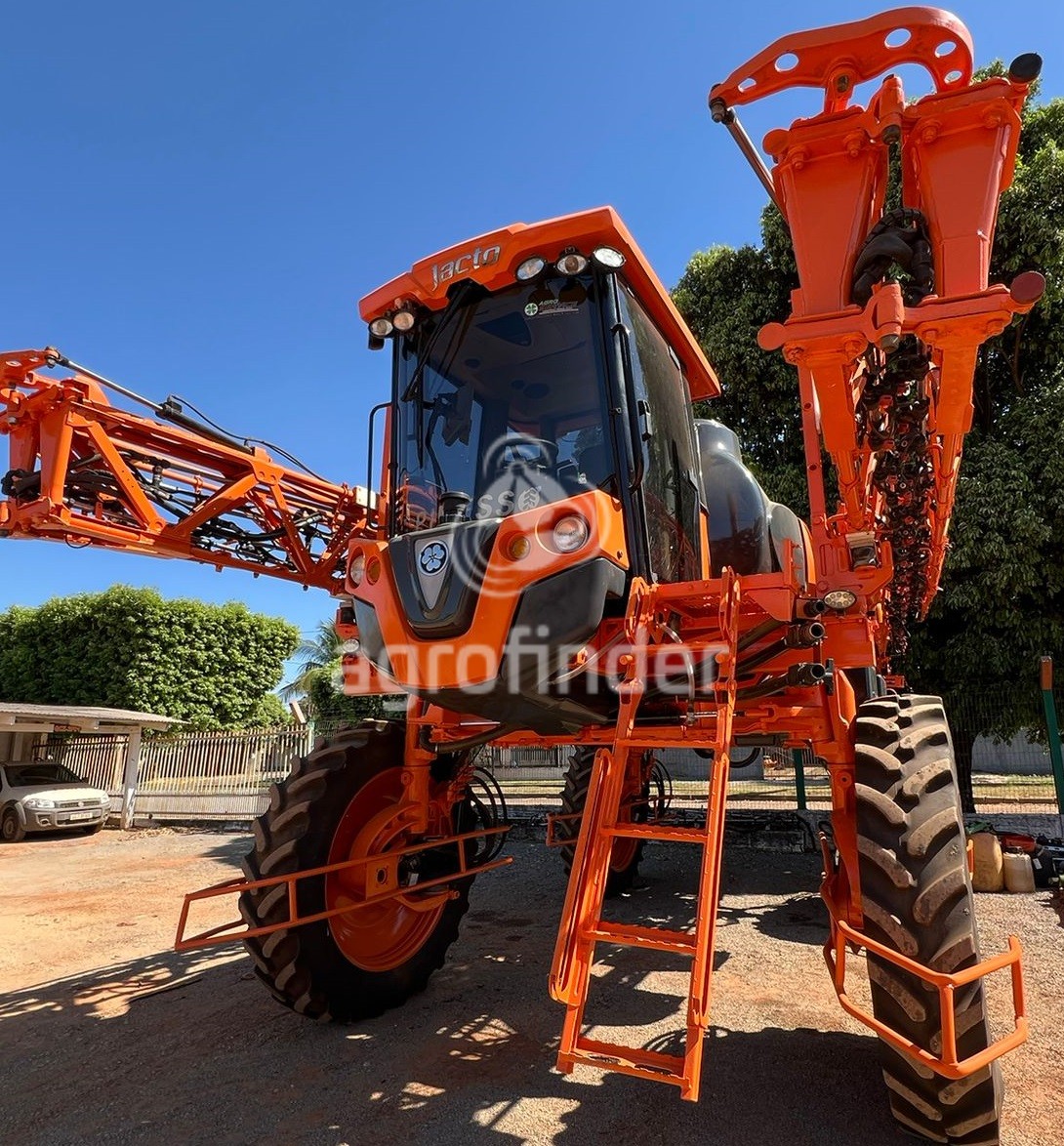 Pulverizador autopropelido Jacto Uniport 3030 Ano 2012