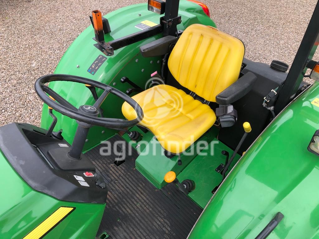Trator John Deere 5078 E Ano 2015