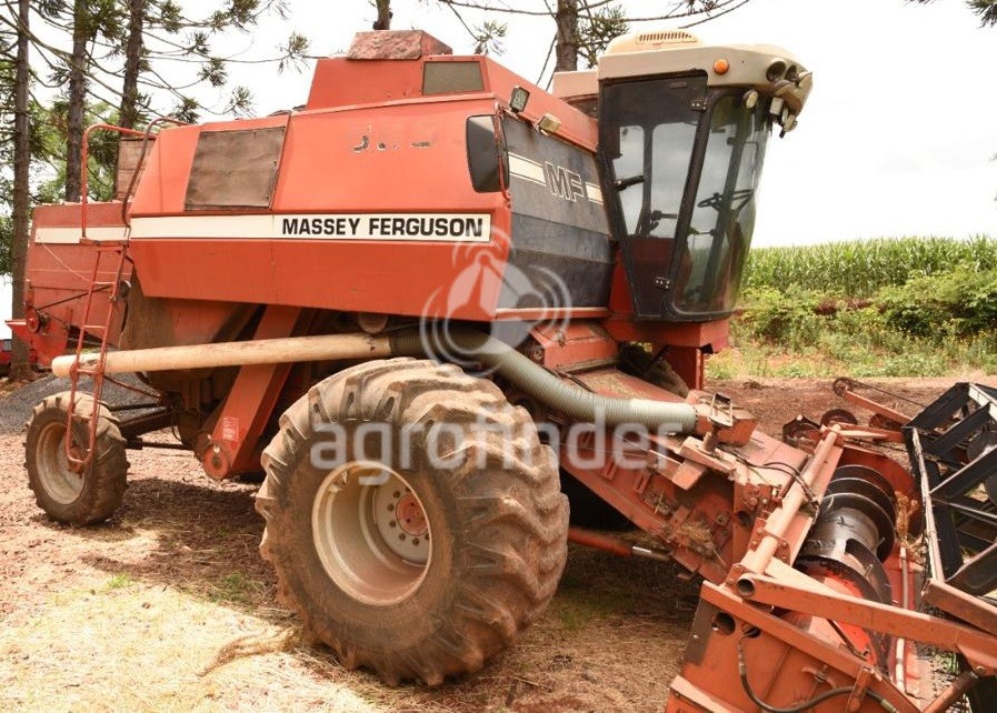 Colheitadeira Massey Ferguson 5650 ano 1990