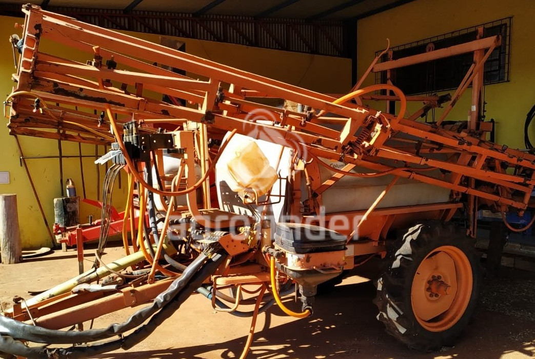 Pulverizador de Arrasto Jacto  Columbia Cross ano 2008