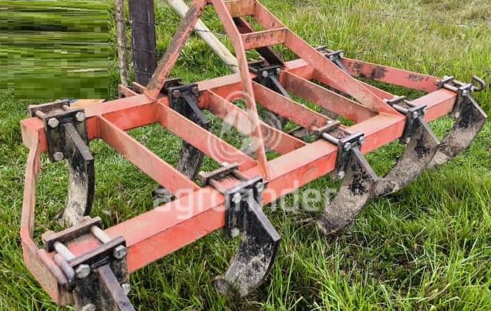 Subsolador  Becker 9 hastes Ano 2015