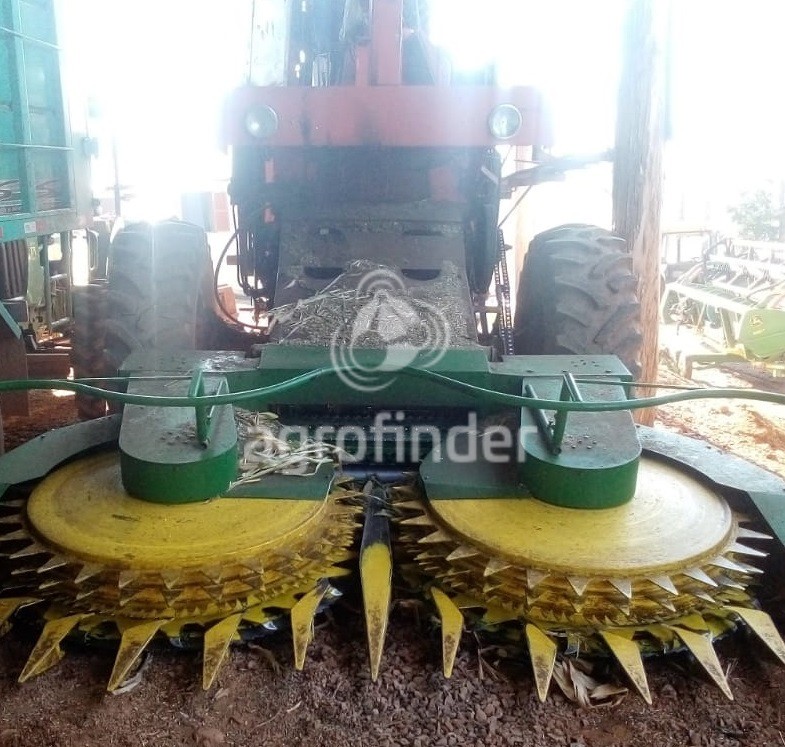 Colhedora de Forragem SLC 1000 Ano 1991