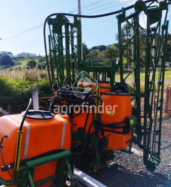 Pulverizador Hidráulico  Stara Corisco 700 ano 2011