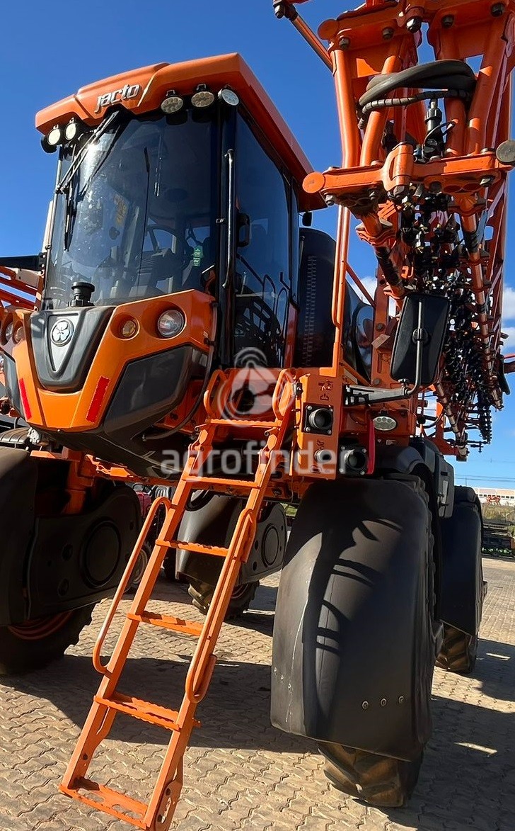Pulverizador autopropelido Jacto Uniport 3030 ano 2021