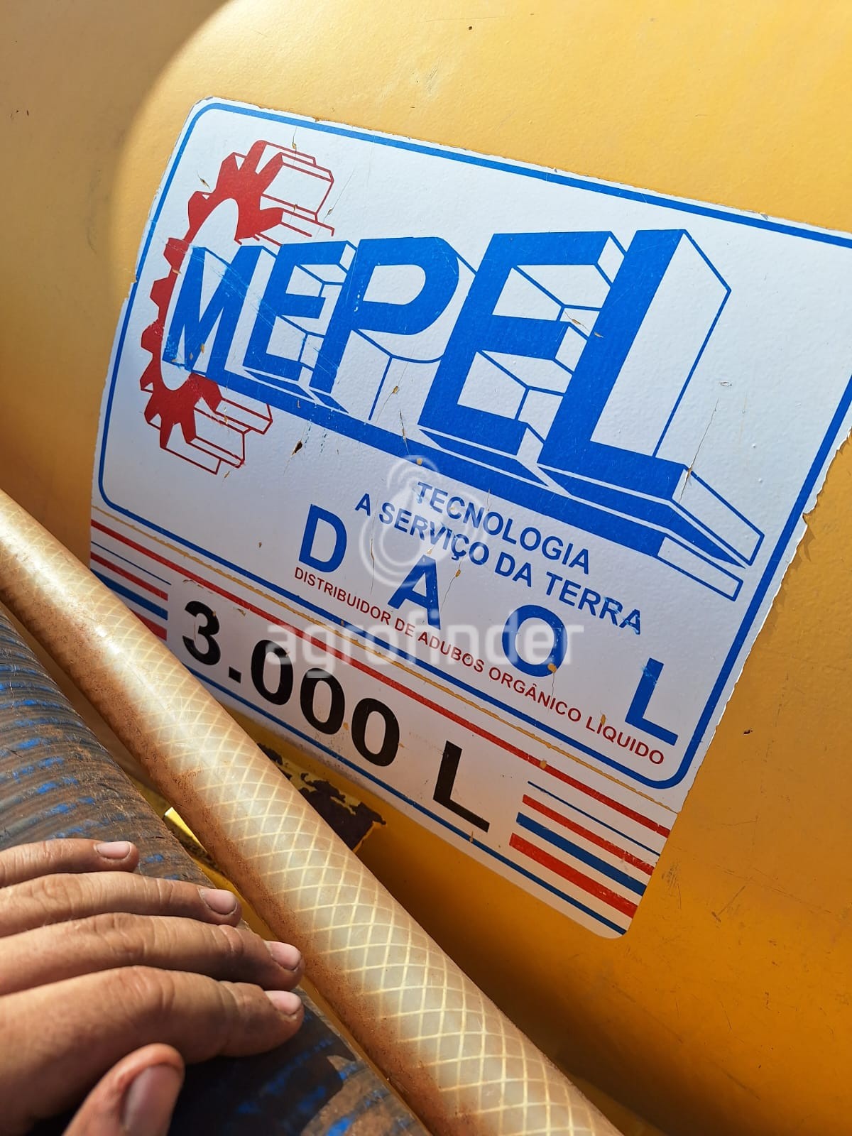 Distribuidor de sólidos líquidos Mepel Daol Ano 2004