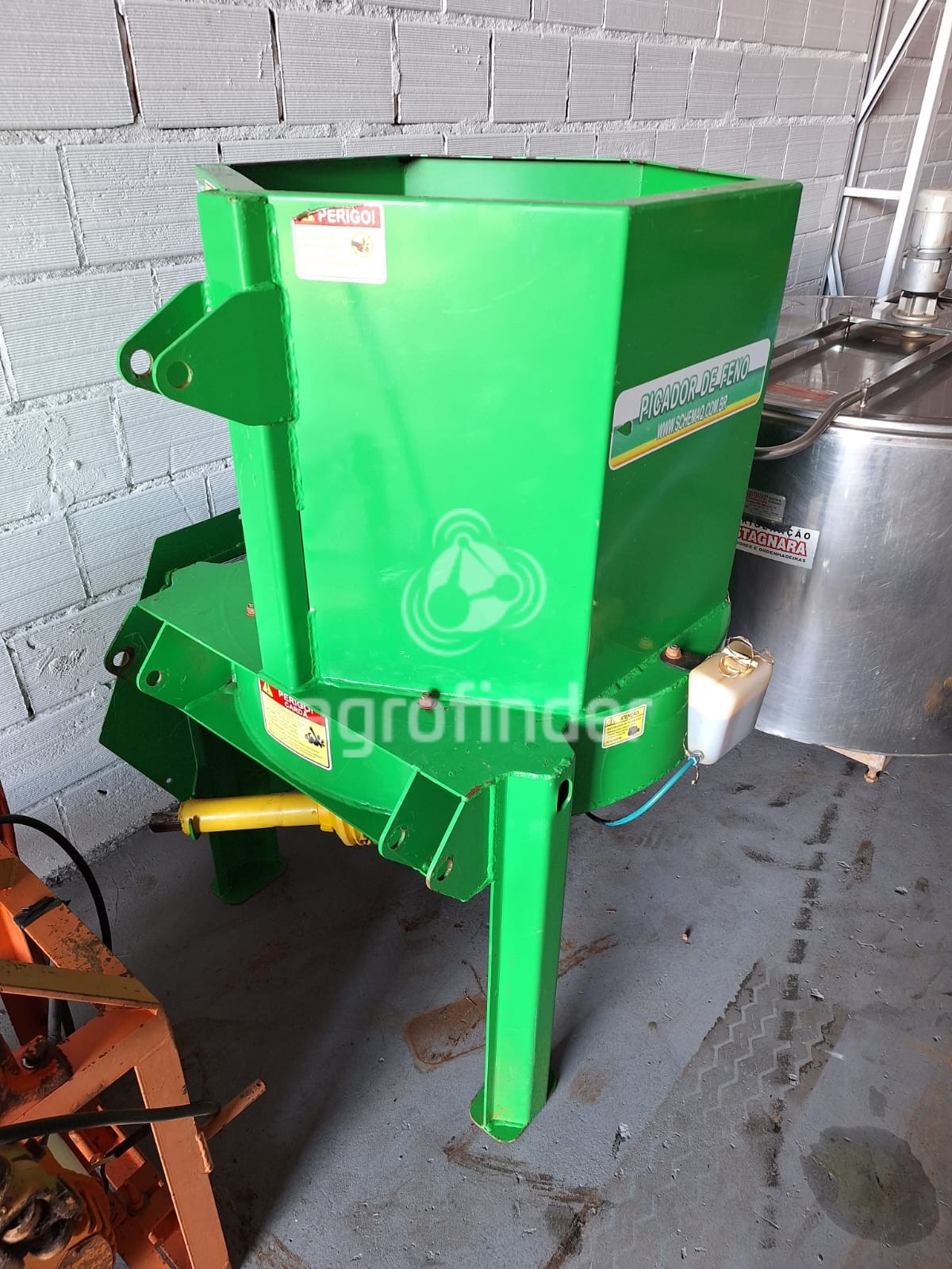 Picador de feno Shemaq STF360 Ano 2019