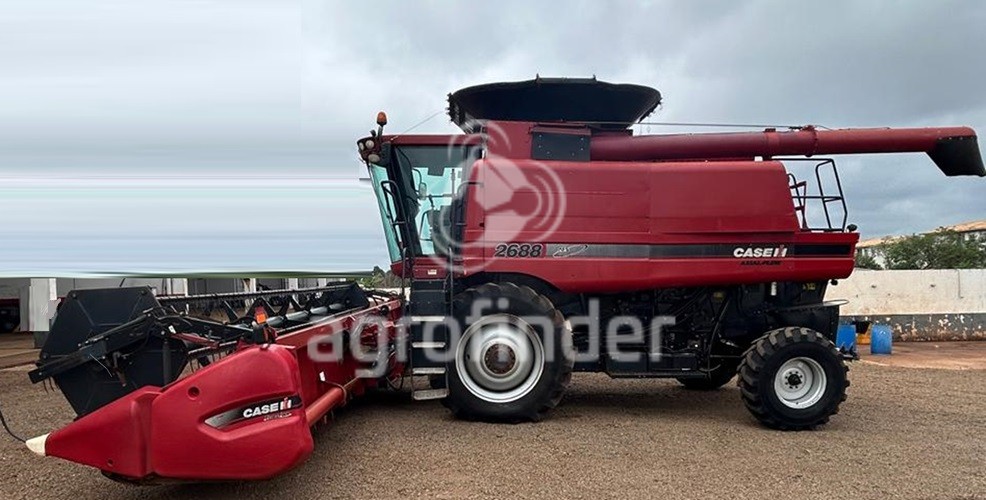 Colheitadeira Case Axial Flow 2688 ano 2013