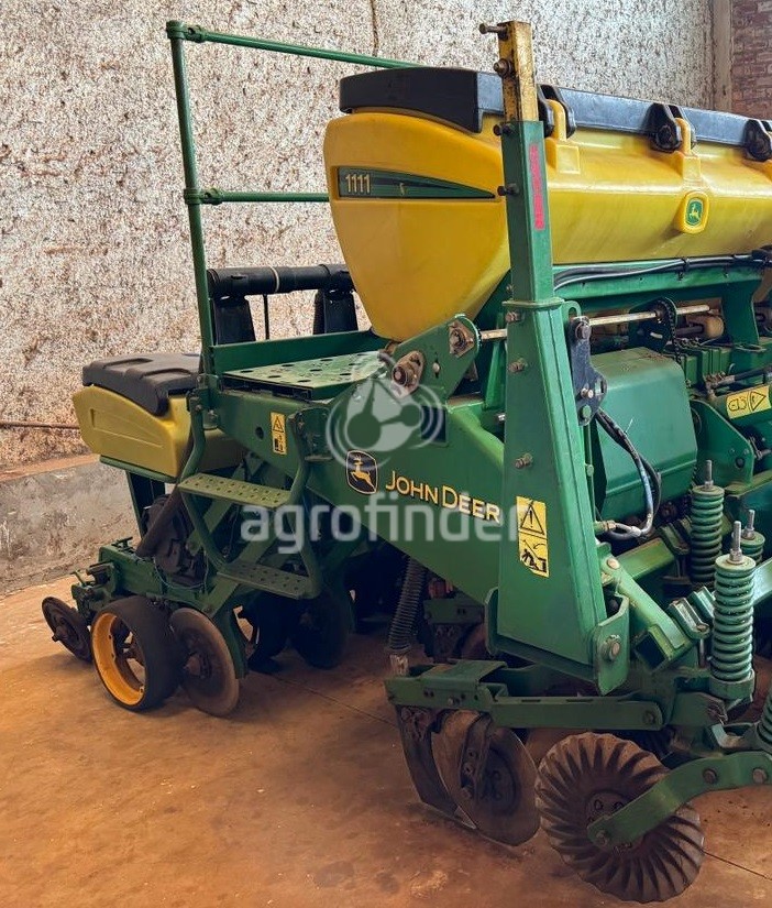Plantadeira de Verão John Deere 1111 ano 2012
