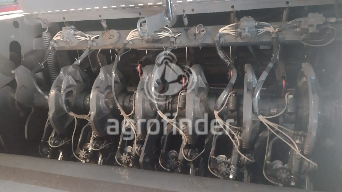 Efardadeira Challenger LB34B Ano 2015