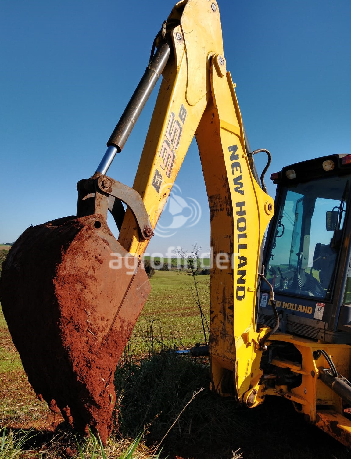 Retroescavadeira New Holland B95B  Ano 2019