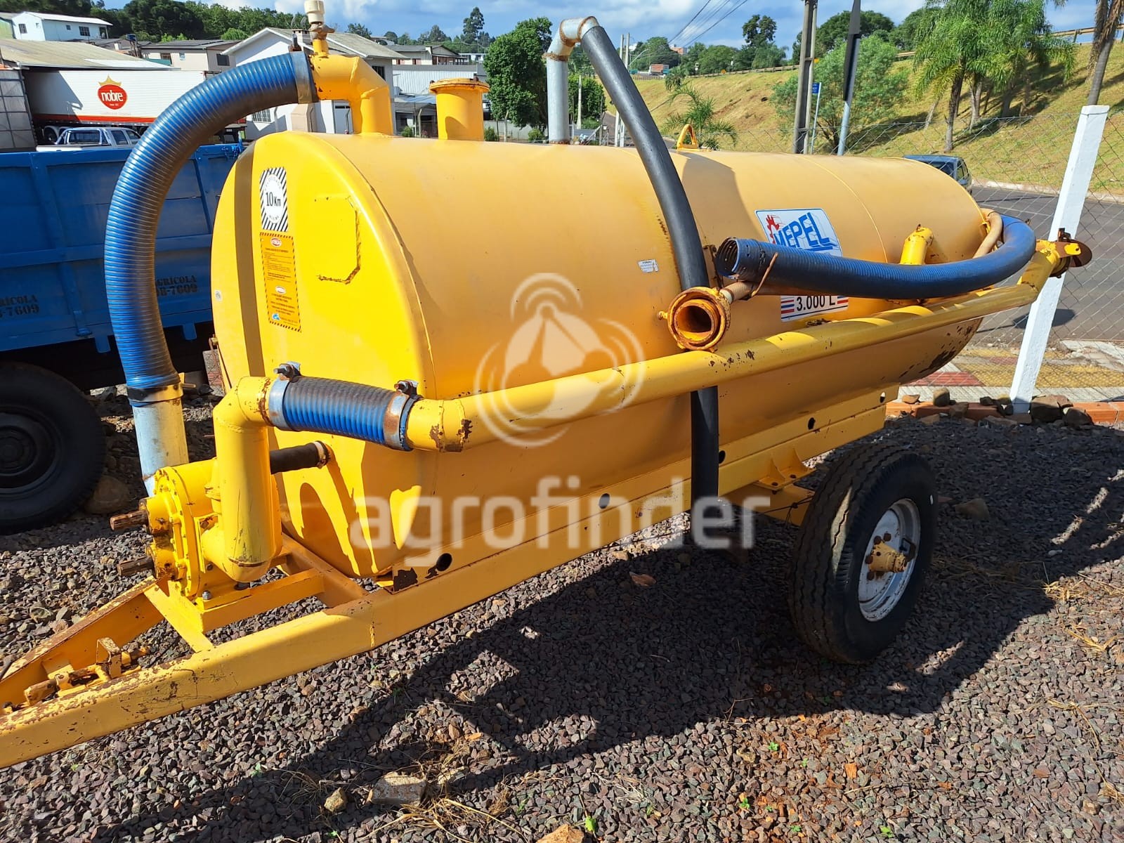 Distribuidor de sólidos líquidos Mepel Daol Ano 2004