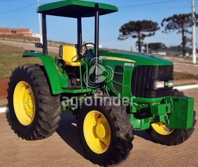 Trator John Deere 6110 D Ano 2013