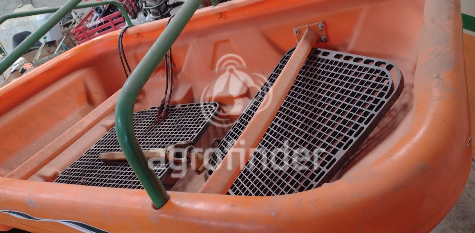 Distribuidor de Sólidos Stara   Twister 1500 ano 2013