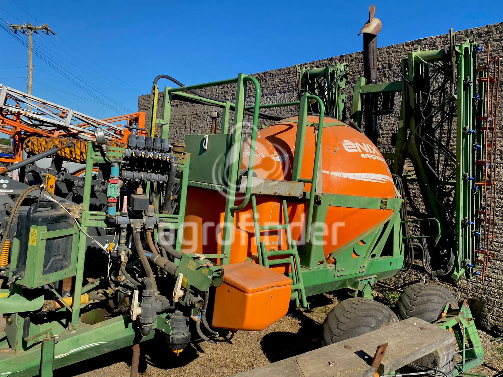 Pulverizador de arrasto Stara Fenix 2000 Ano 2013