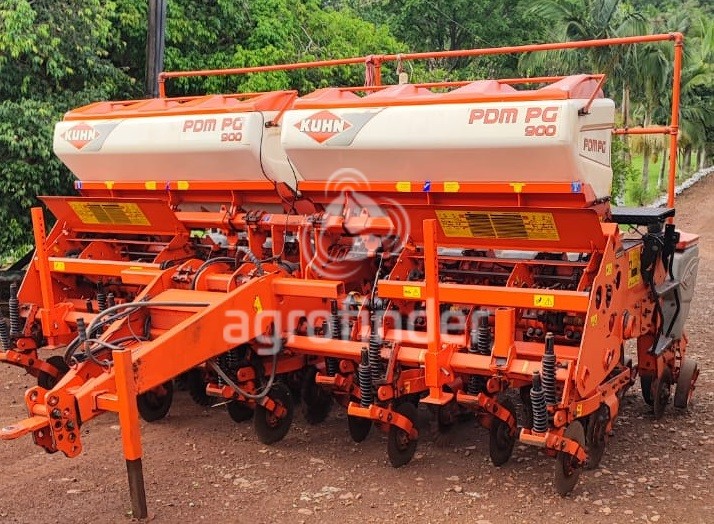Plantadeira de Verão Kuhn PG 900 ano 2012