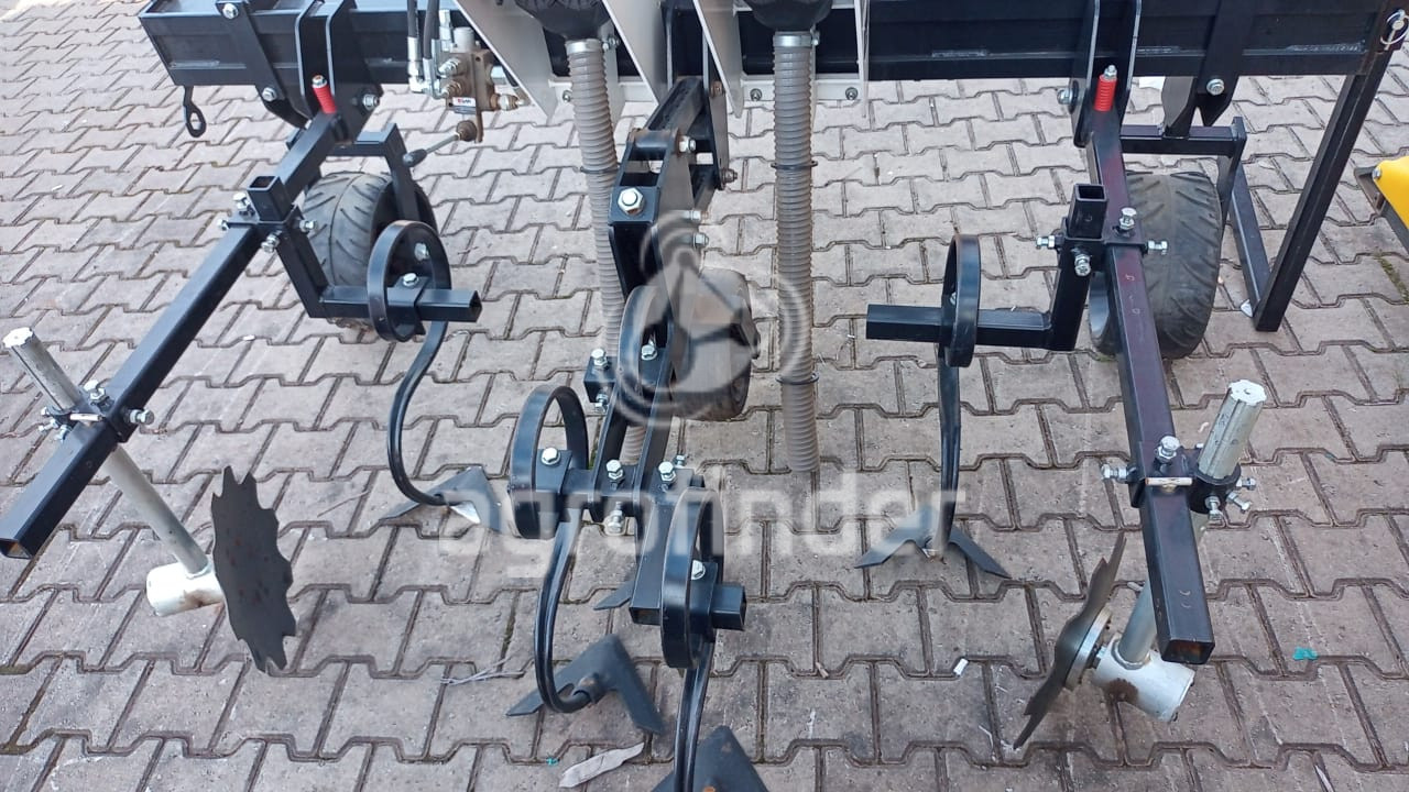 Cultivador de Capina Mecânico  Valmat  VMCC-220 ano 2023