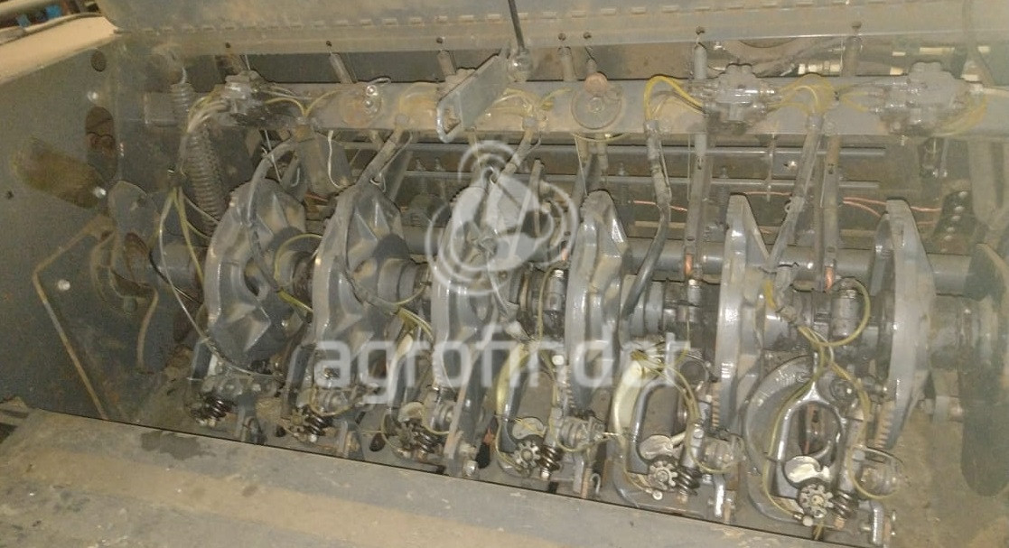 Enfardadeira Challenger LB34B Ano 2015