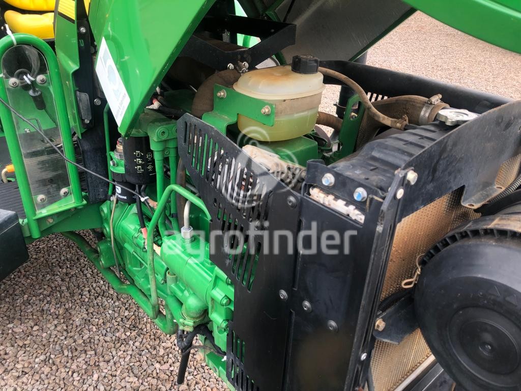 Trator John Deere 5078 E Ano 2015