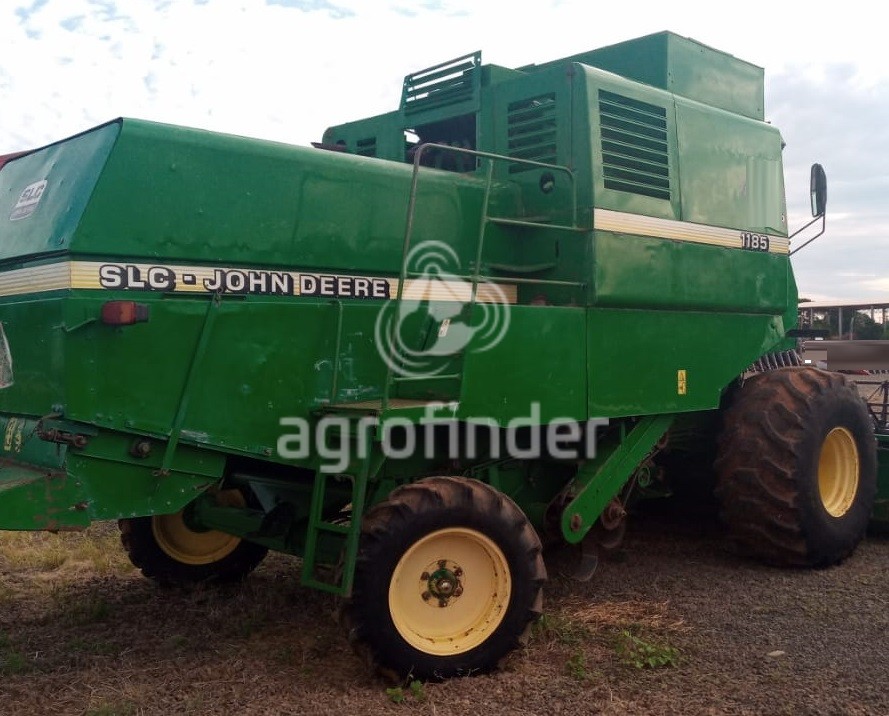Colheitadeira John Deere 1185 ano 2002