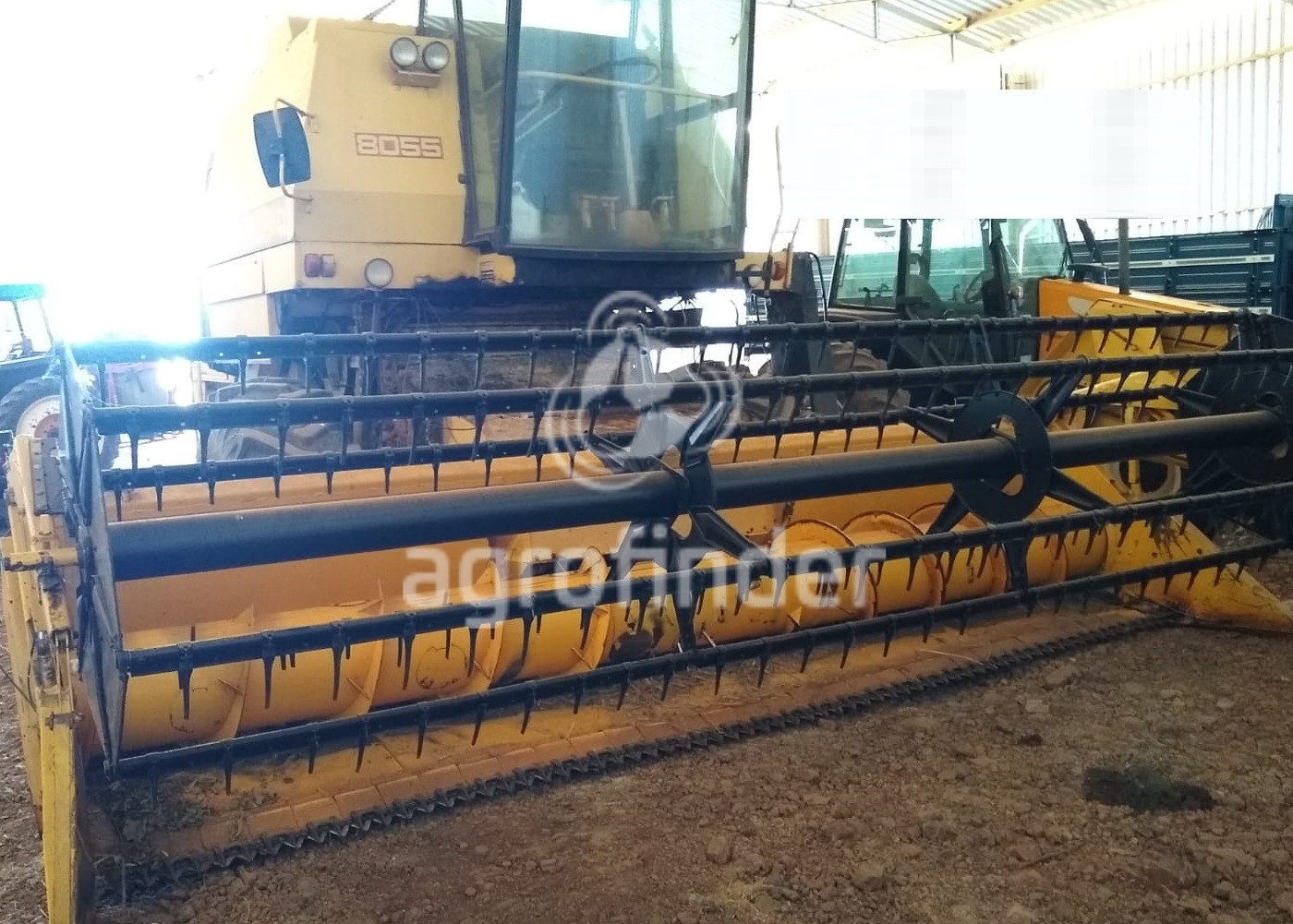 Colheitadeira New Holland 8055 Ano 1992