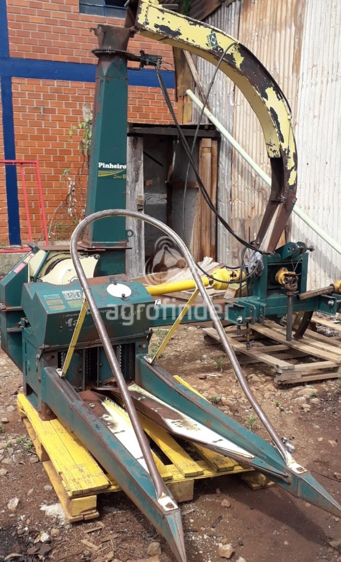 Ensiladeira Pinheiro Max Gold Ano 2013