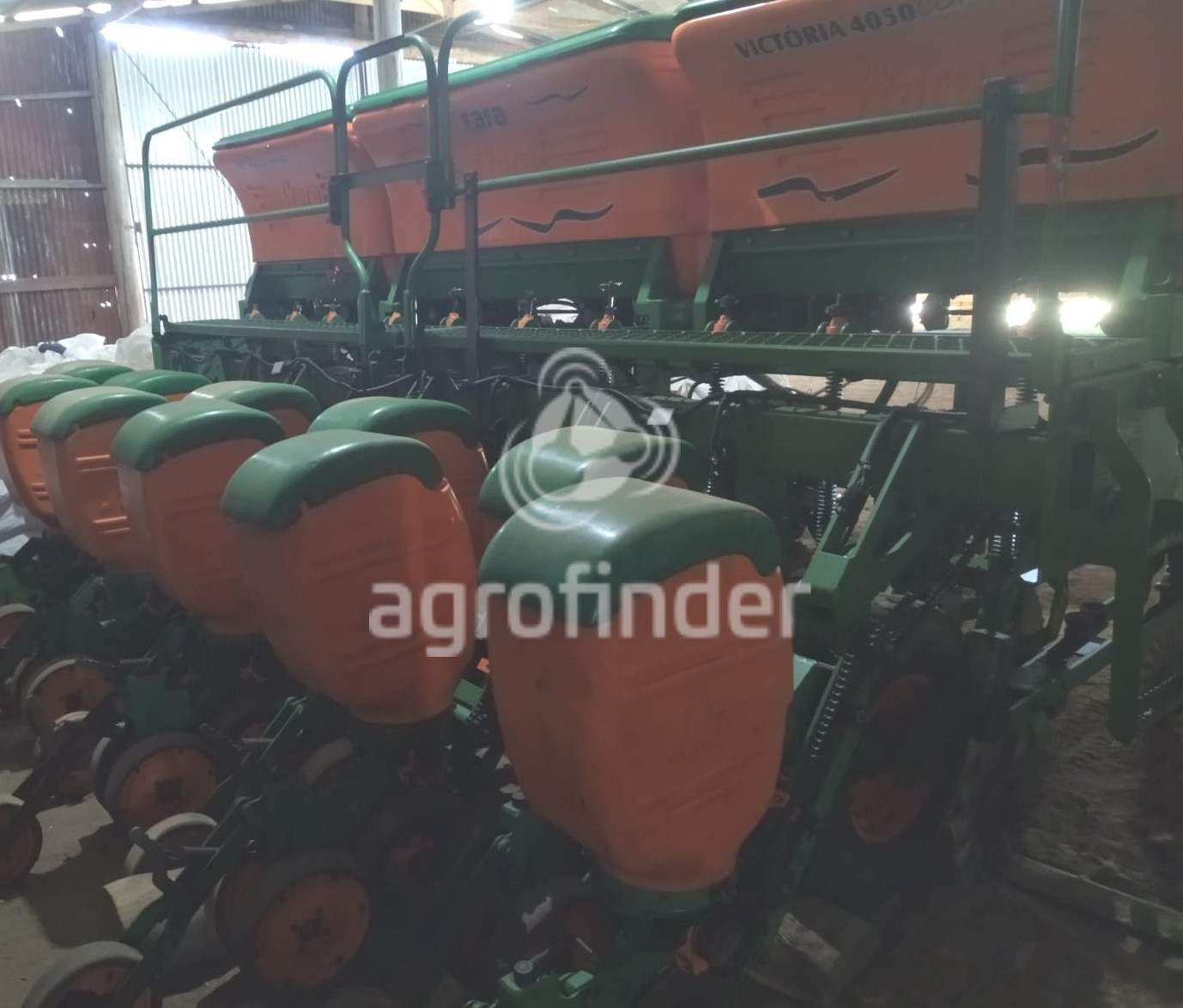 Plantadeira de Verão Stara Victória 4050 Control Ano 2010-2011