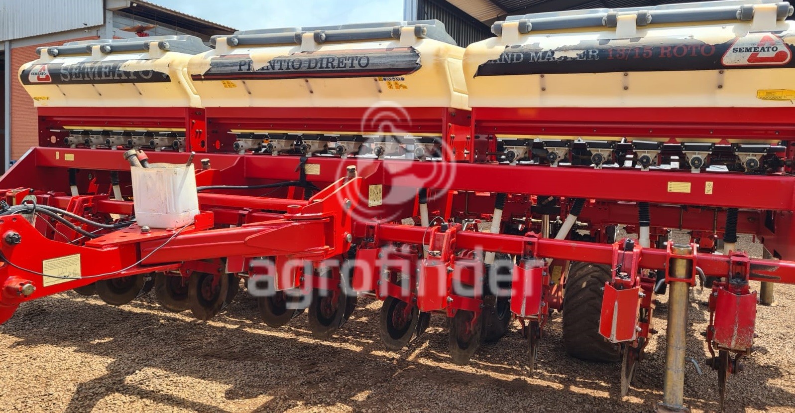 Plantadeira de verão Semeato Land Master 13/15 Ano 2009