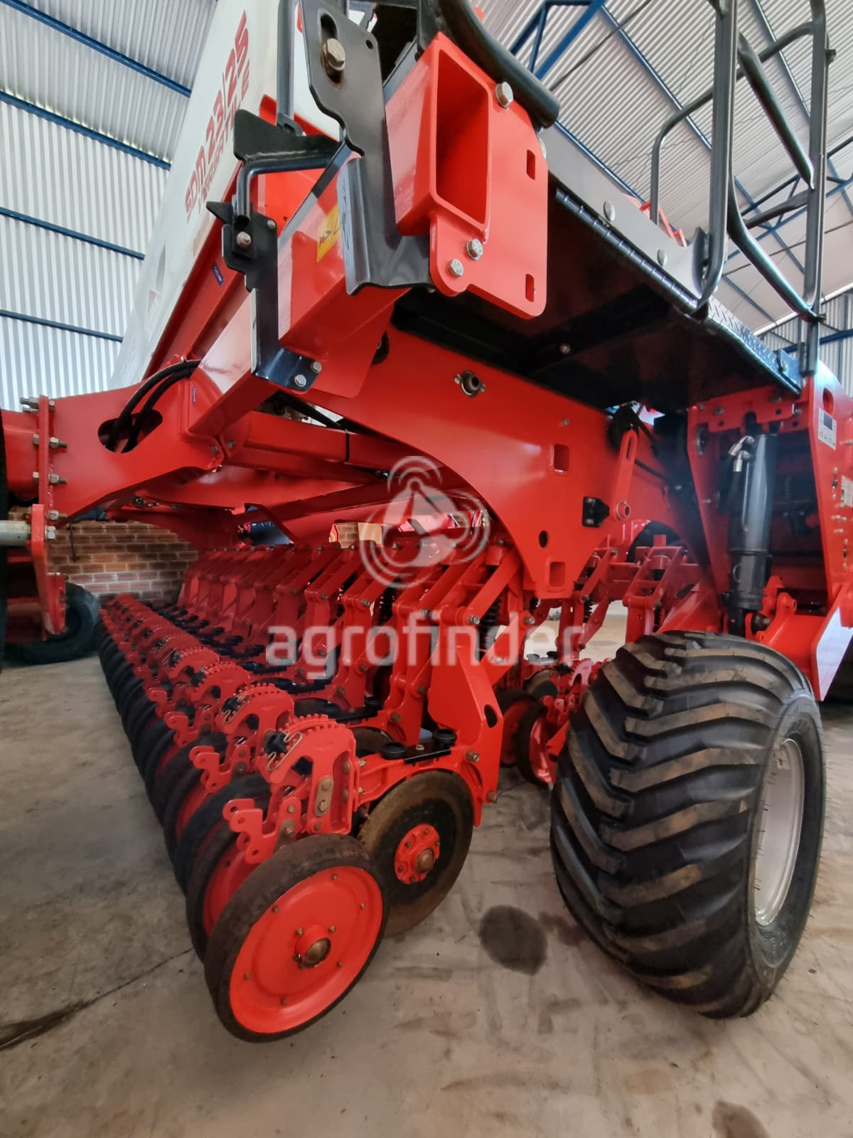 Plantadeira de Inverno Kuhn SDM 23/25 ano 2019