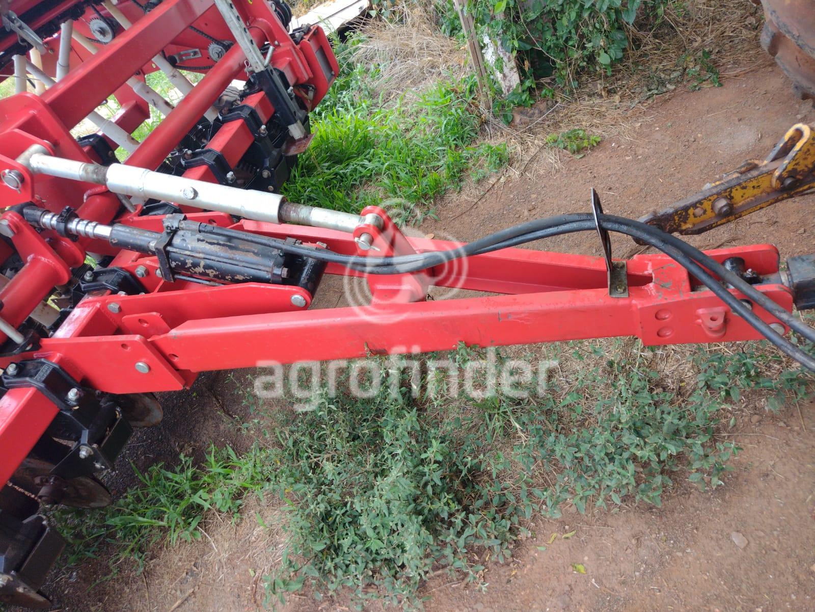 Plantadeira de inverno Semeato  SHM 1517 ano 2007