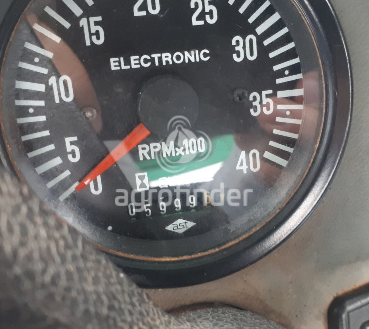 Pulverizador Autopropelido Montana  Parruda MA 3027 ano 2005