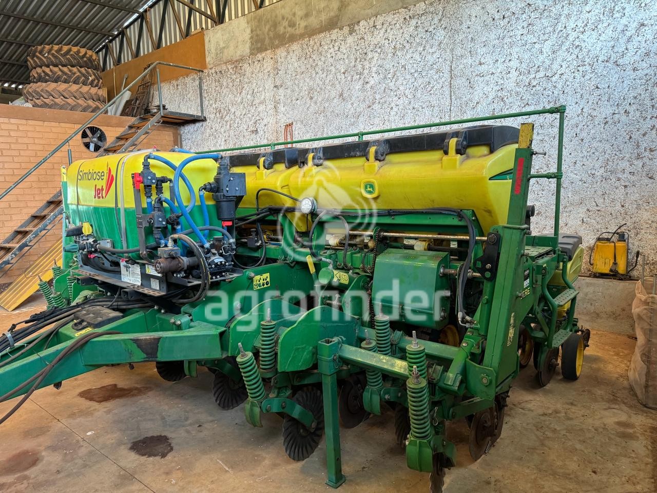 Plantadeira de Verão John Deere 1111 ano 2012