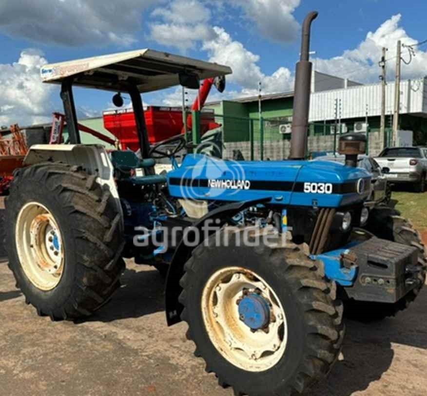 Trator New Holland 5030 ano 1996