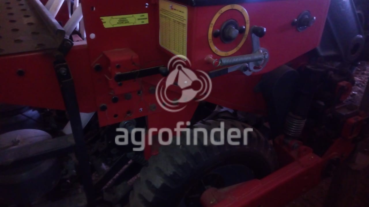 Plantadeira de Verão Semeato SHM 15/17 ano 2015