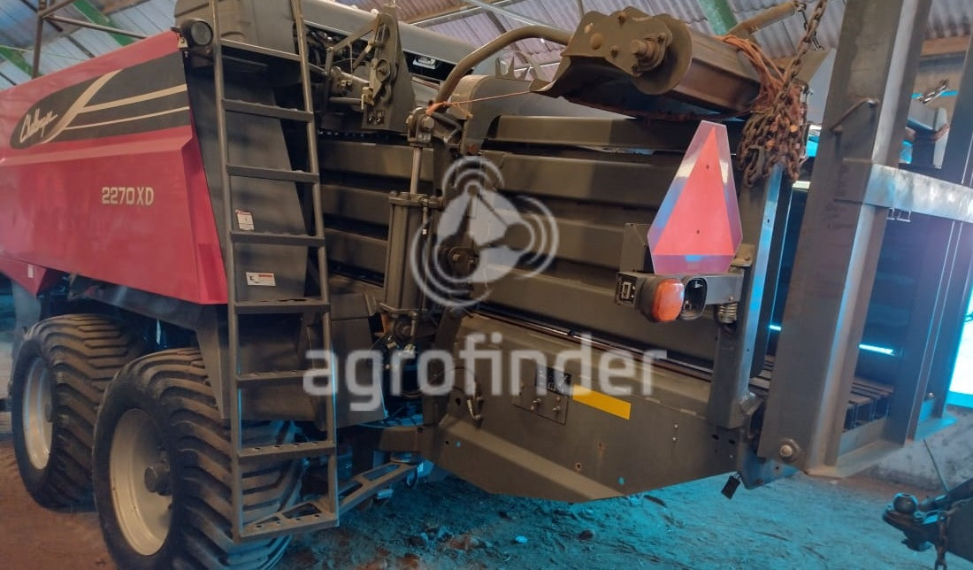 Efardadeira Challenger LB34B Ano 2015