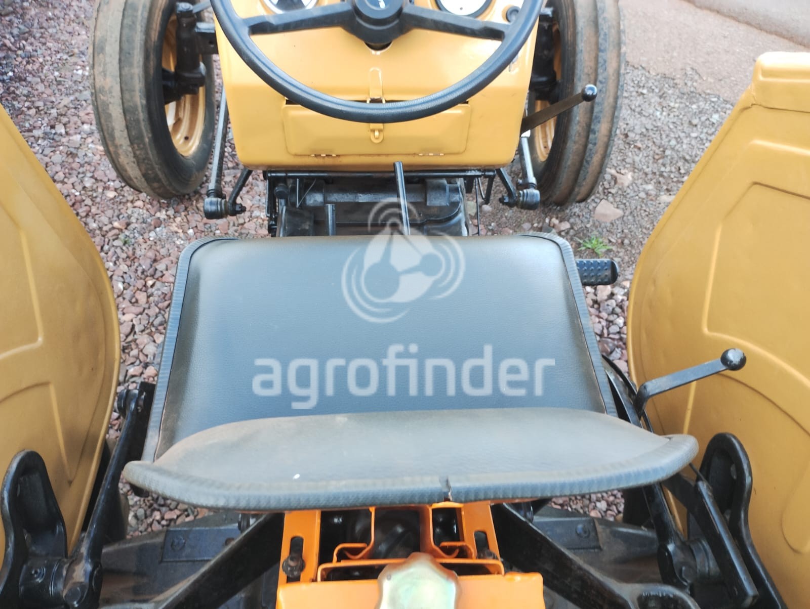 Trator Valmet 86 ID Ano 1980