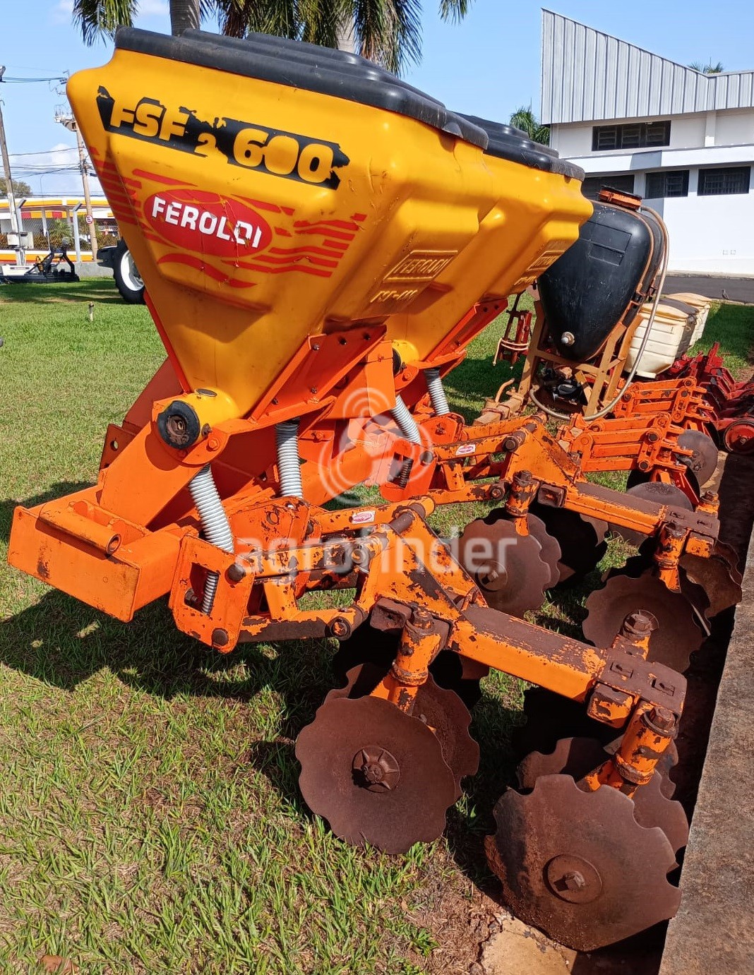 Cultivador de cana  Feroldi FSF 600 Ano 2005