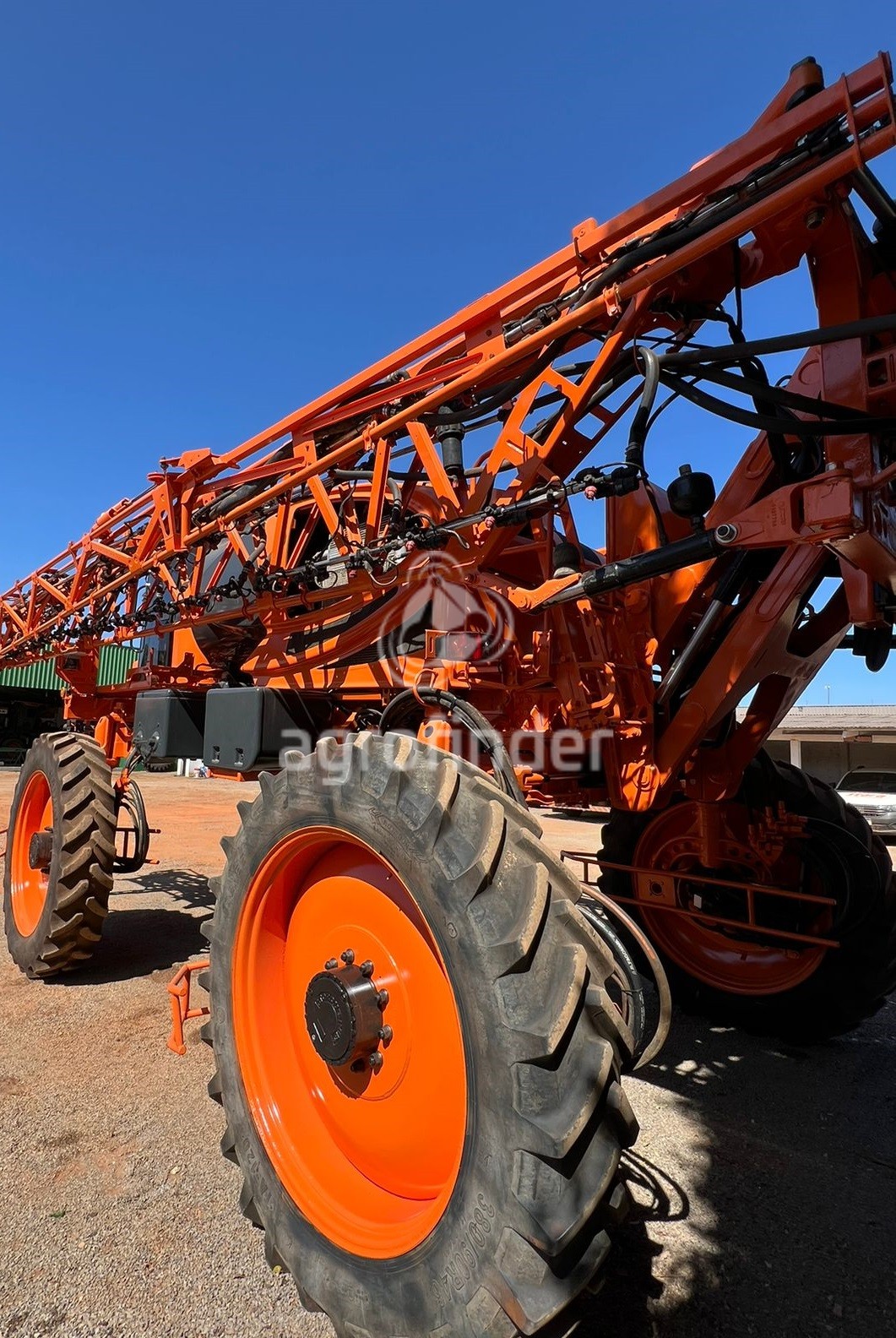 Pulverizador autopropelido Jacto Uniport 3030 Ano 2012