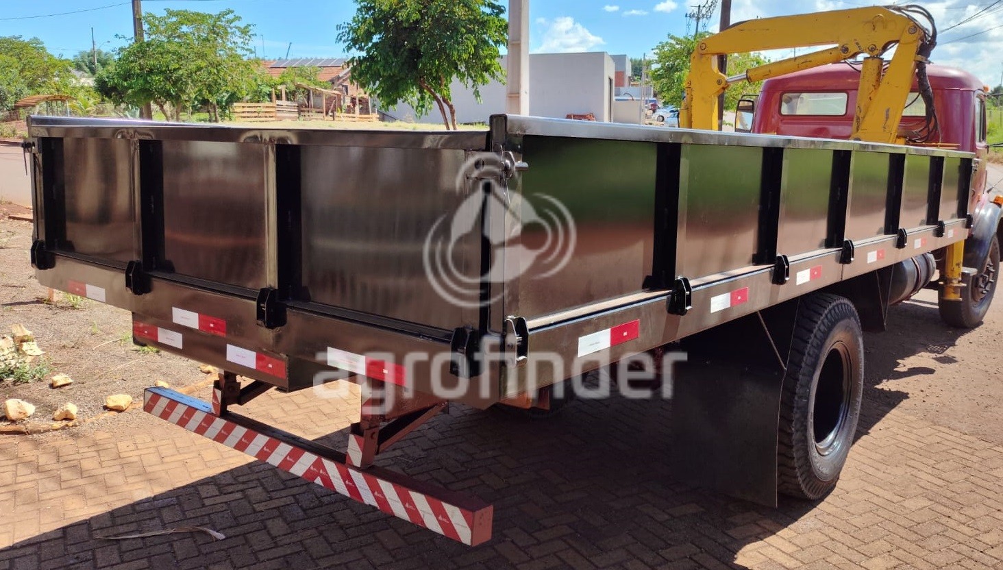 Caminhão Mercedes Benz 1113 ano 1980