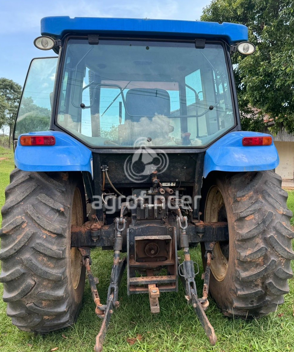 Trator New Holland TL 95 E Ano 2015