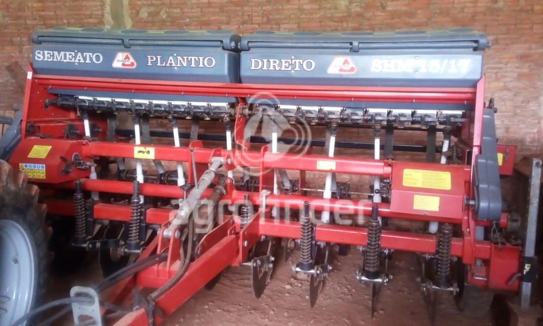 Plantadeira de Verão Semeato SHM 15/17 ano 2015