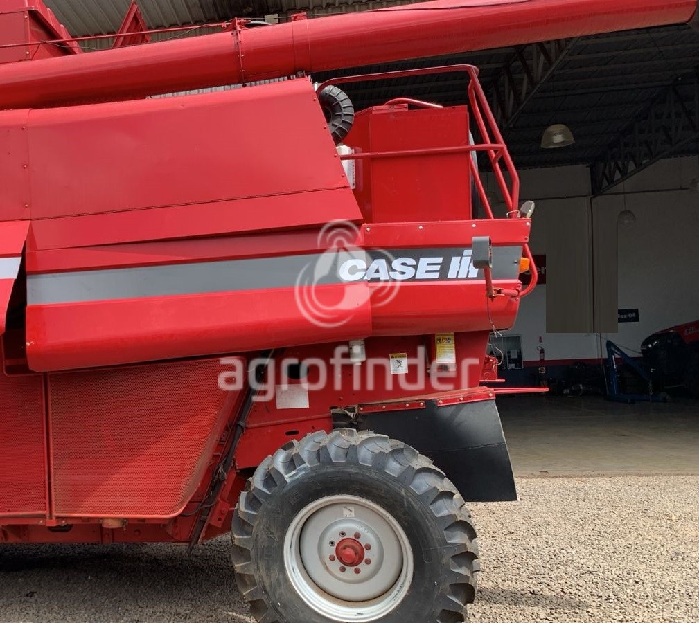 Colheitadeira Case Axial Flow 2388 ano 2004