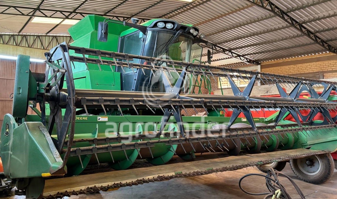 Colheitadeira John Deere 1470 ano 2010