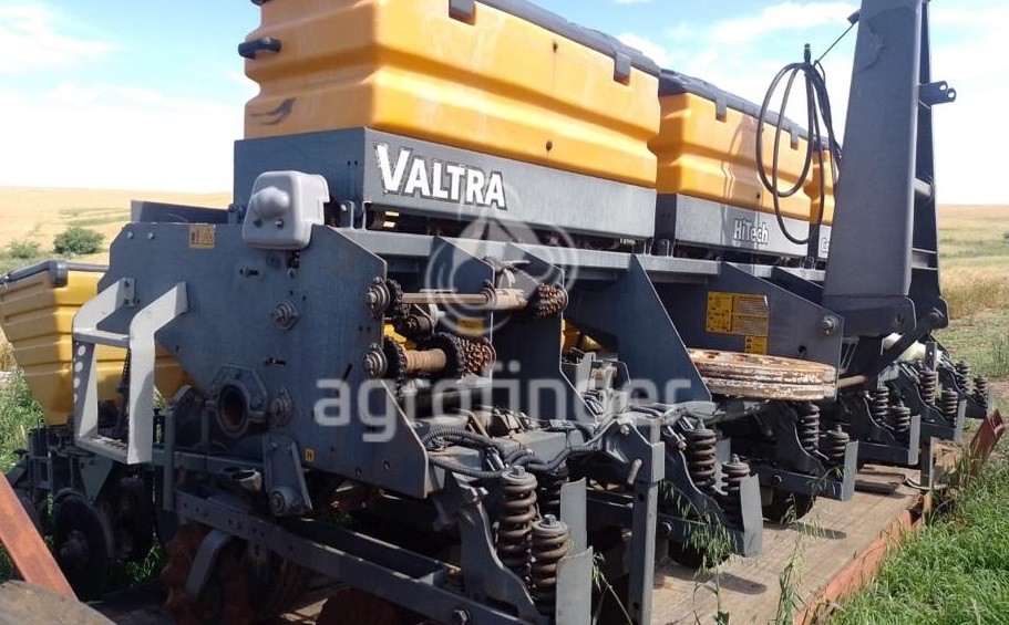 Plantadeira de verão  Valtra  BP 1106 L  ano 2012