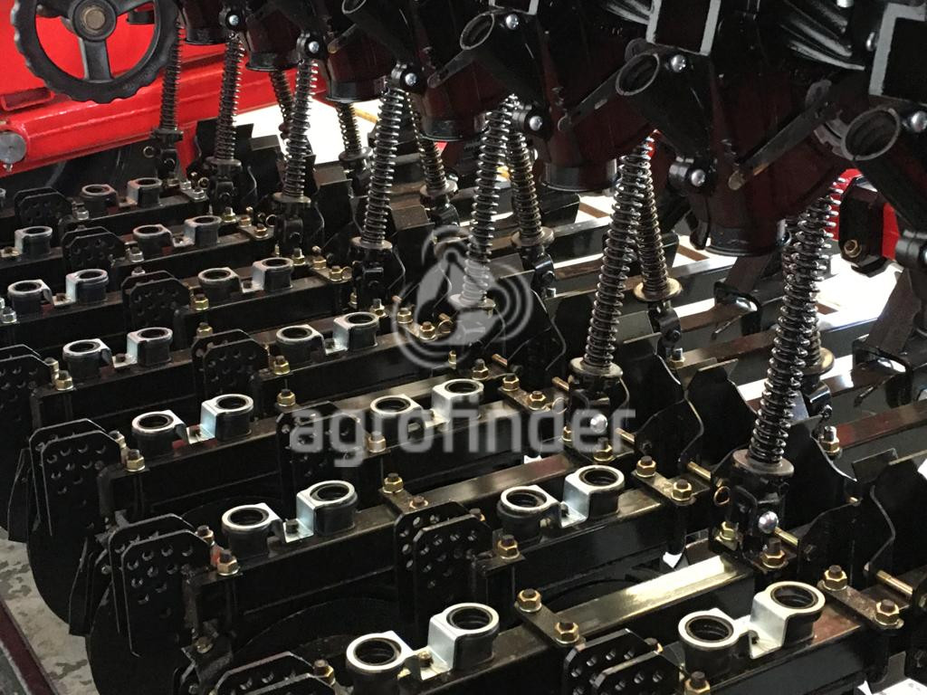 Plantadeira de Inverno Semeato TDNG 320 Ano 2021