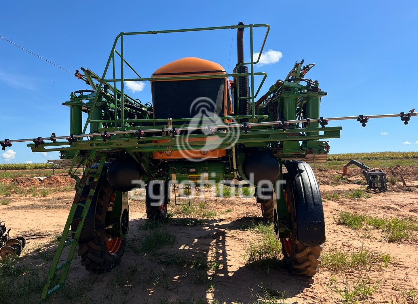 Pulverizador autopropelido Stara Imperador 3100 ano 2016