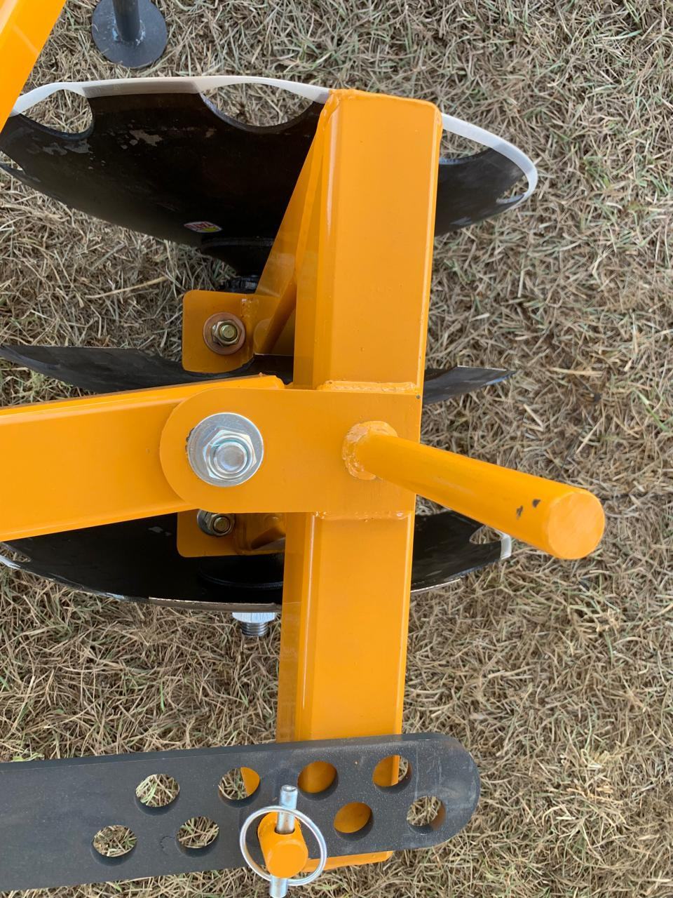 GRADE CARPIDEIRA COM DISCO DE 20'' - NOVA