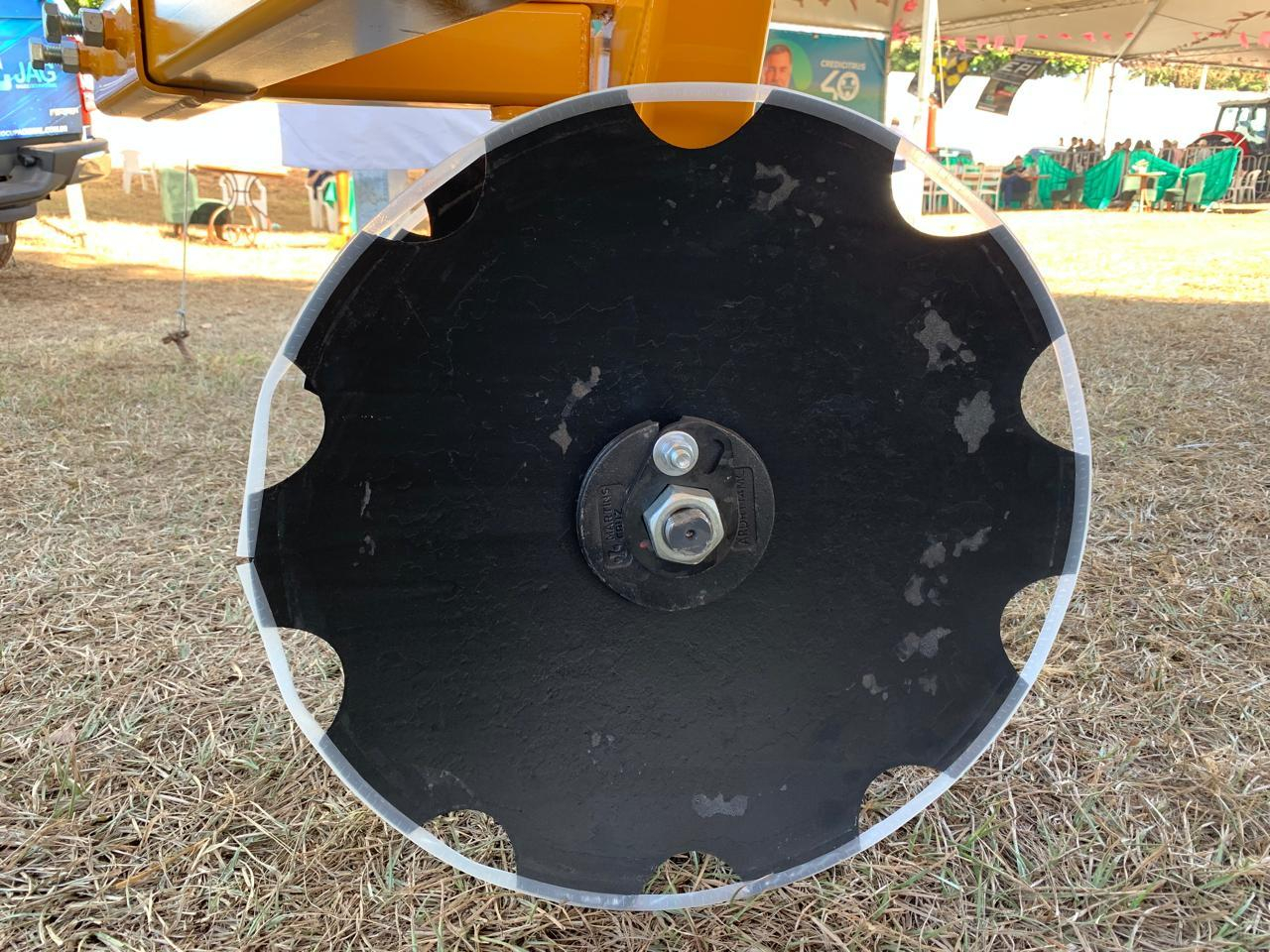 GRADE CARPIDEIRA COM DISCO DE 20'' - NOVA